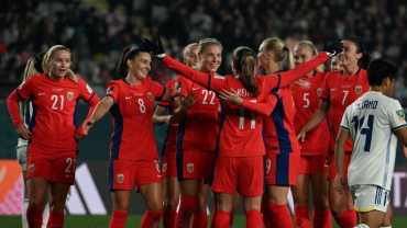 Noruega goleia Filipinas e avança com Suíça no grupo A da Copa.