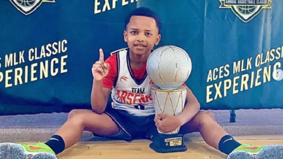 Astro da NBA fica impressionado em competição infantil.