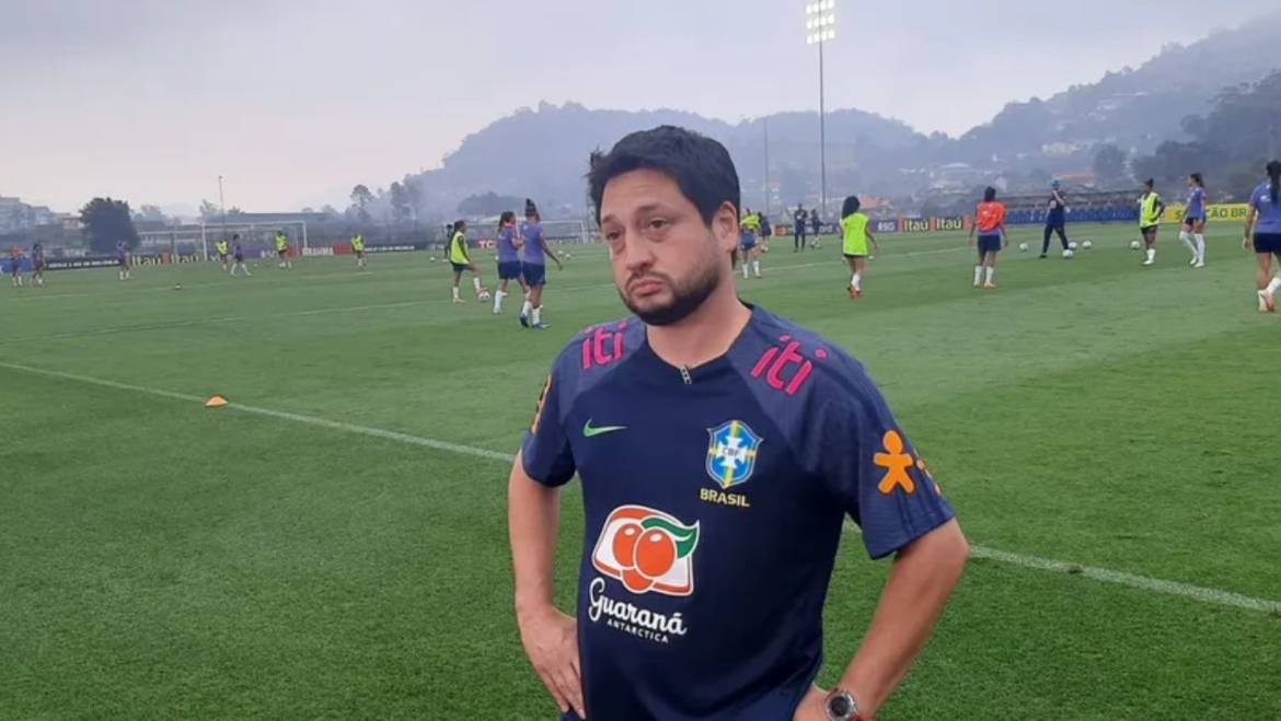 Arthur Elias quer “adversário forte” para sua estreia na seleção feminina