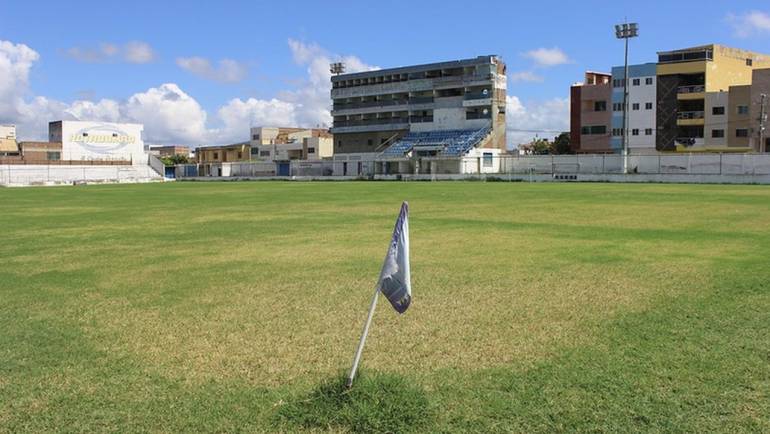 Calendário inadequado deixa Pernambuco sem futebol por 10 meses