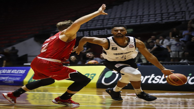 Corinthians e Paulistano disputam título do Paulista de Basquete