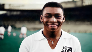 Santos em Crise: O rei Pelé Triste no seu Aniversário