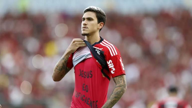 Após encerrar jejum no Flamengo, Pedro fica a um gol de igualar melhor temporada da carreira