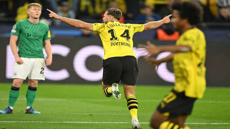 Borussia Dortmund vence e lidera Grupo F