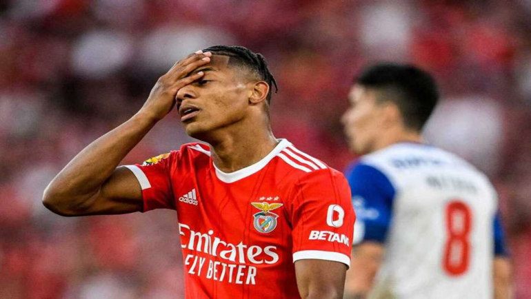 David Neres Passará por Cirurgia