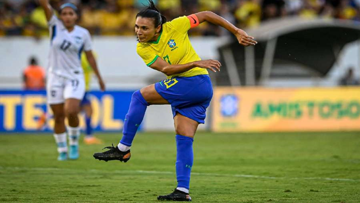 Marta Brilha em Goleada sobre Nicarágua