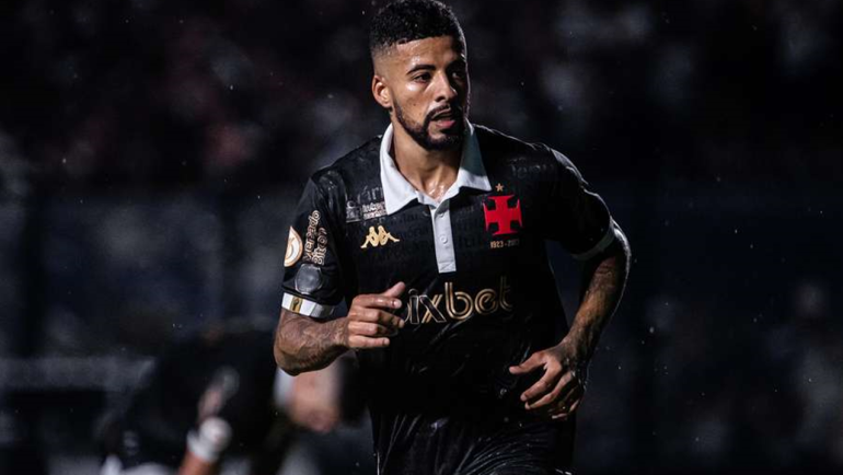 Paulinho, do Vasco, fora por lesão no joelho