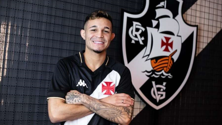 Vasco Contrata Adson: Reforço no Ataque