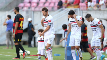 Lesão de Pereira ameaça Santa Cruz em clássico