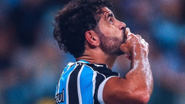 Grêmio Volta a vencer e avança a Final