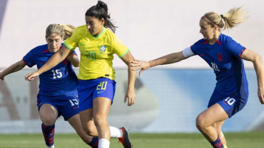 Brasil: Vice na Copa Ouro Feminina contra EUA